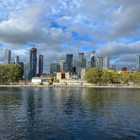 Canary Wharf Haven - Spacious & Homely Entire 1 Bedroom Flat Λονδίνο Εξωτερικό φωτογραφία